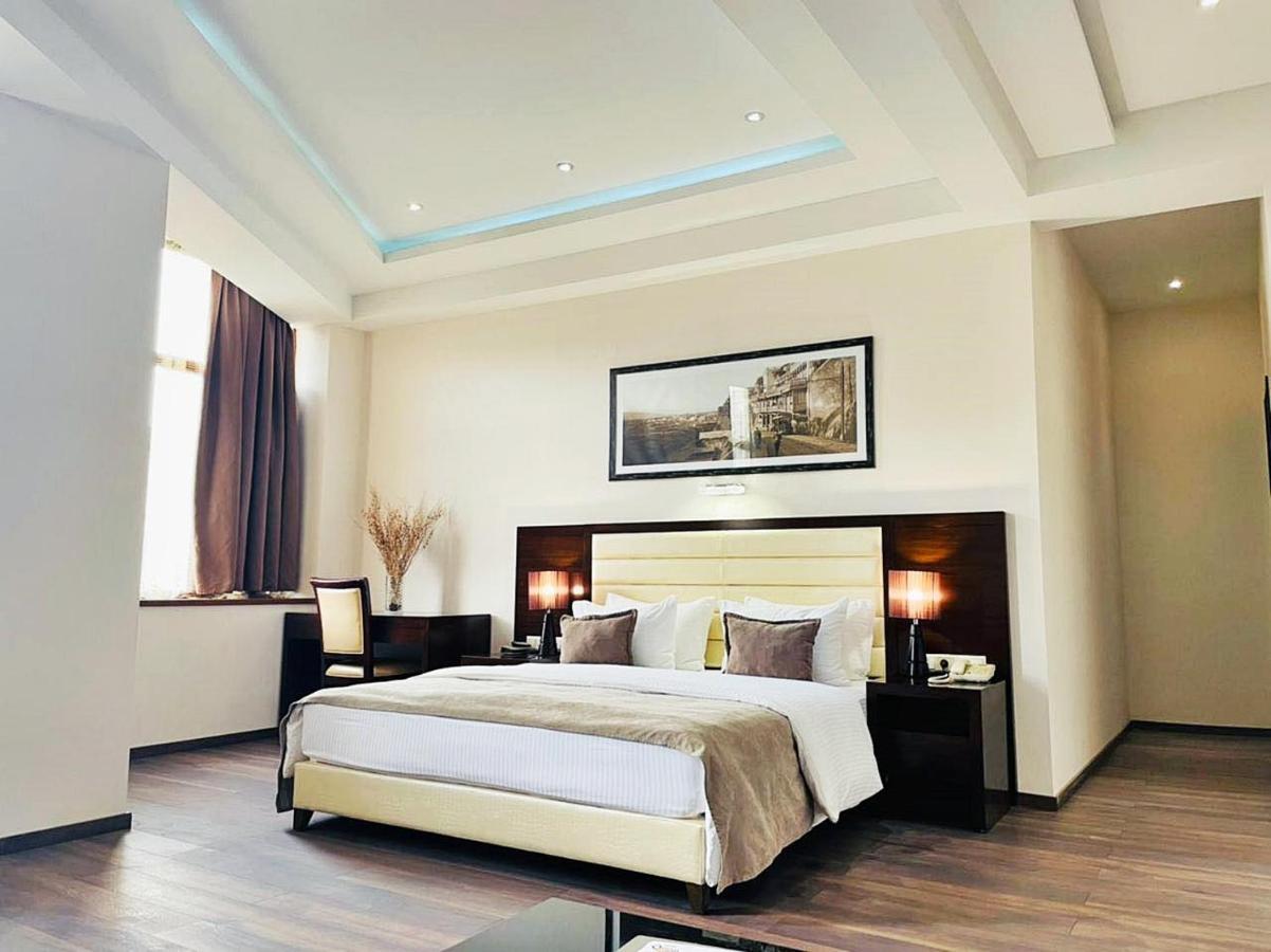 Hotel Orion Tbilisi Luaran gambar