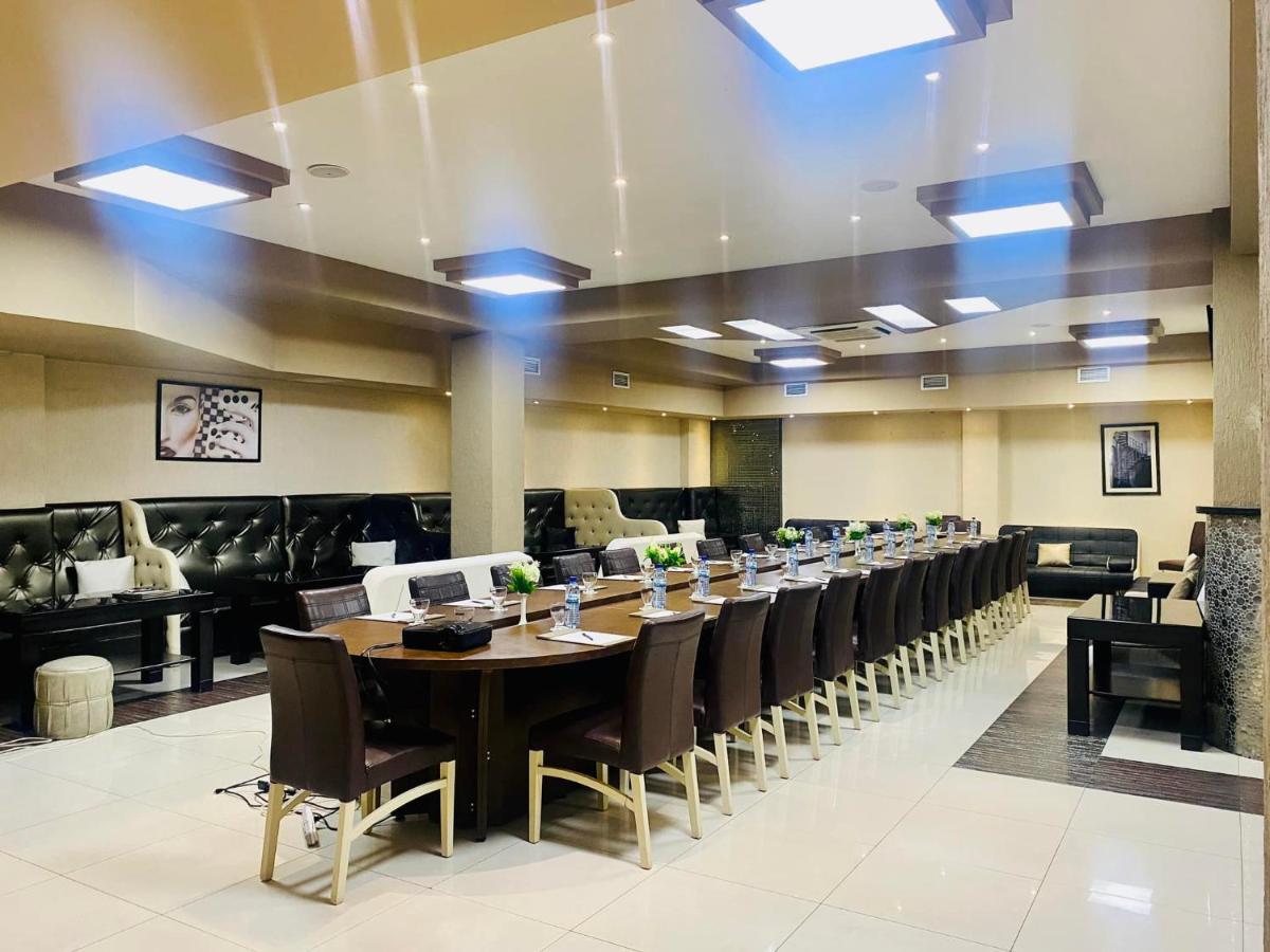 Hotel Orion Tbilisi Luaran gambar